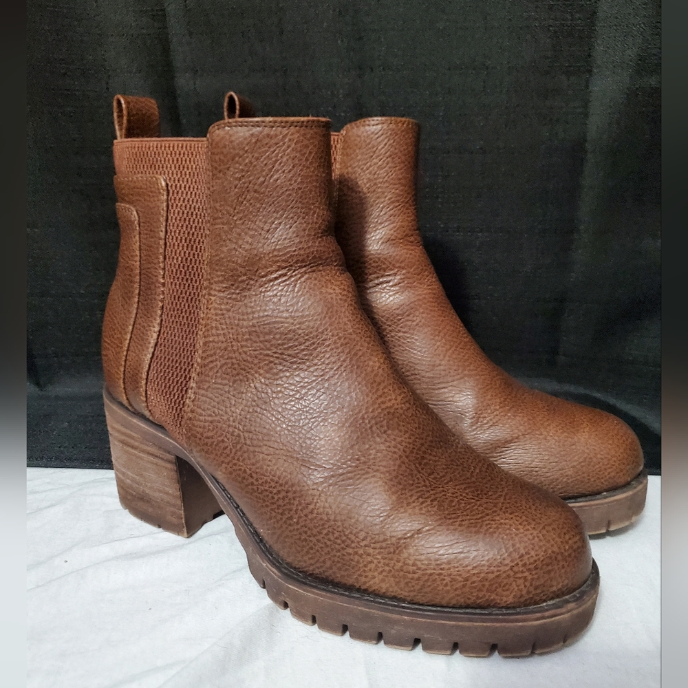 MIA Colten Ribbed Block Heel Chelsea Boot size 7.5 - Picture 4 of 6